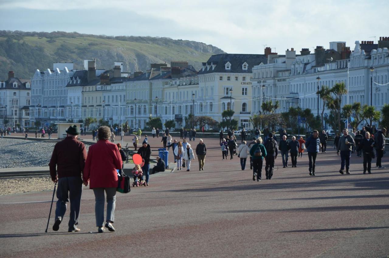 Audley Guest House Llandudno Exterior foto
